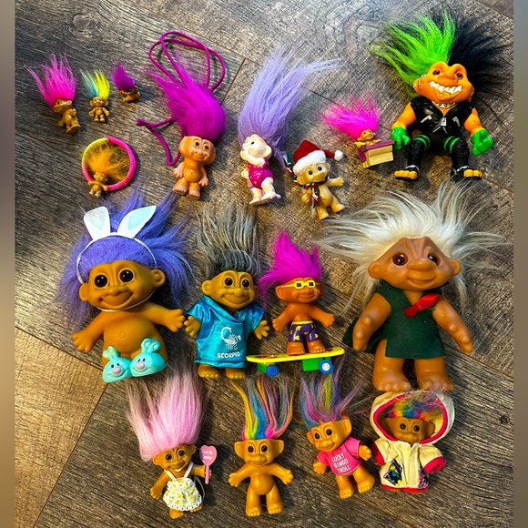 Huge Colorful RARE Trolls Lot - Picture 1 of 10